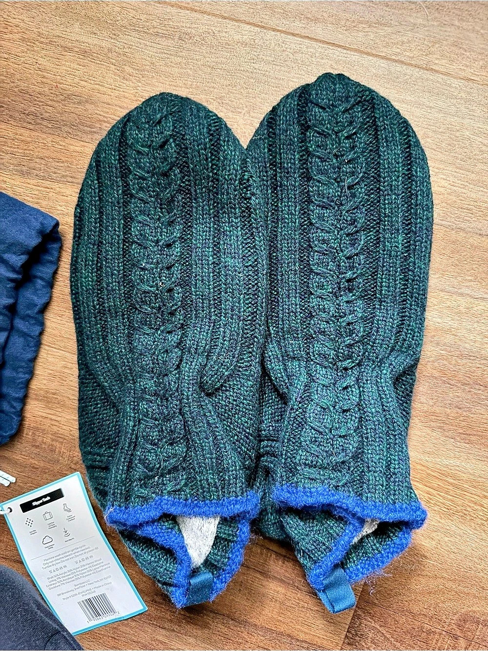 Bombas The Gripper Slipper Cable Knit Green & Blue NWT